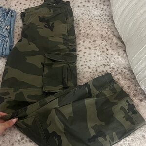 Camouflage Cargo Pants SUPER CUTE